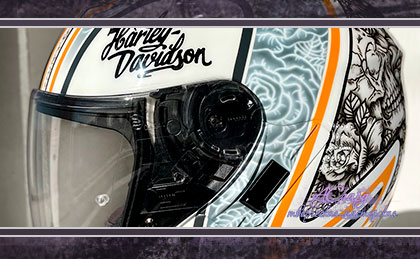 Аэрография на шлеме Shoei j cruise. Harley Davidson Rose. 