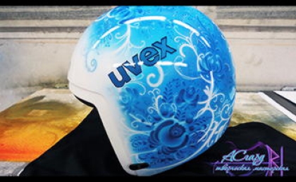 Аэрография на шлеме Uvex для Федерации Санного спорта России. 